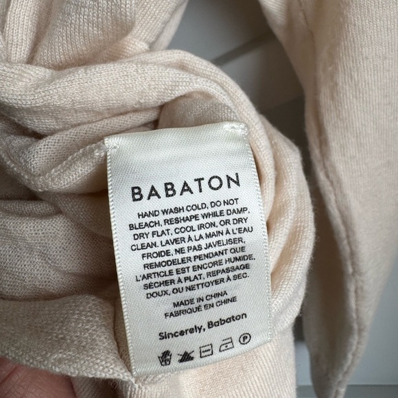 Aritzia Babaton Jotham Wrap Front V Merino Wool Ivory Sweater Top Size S - Picture 6 of 7